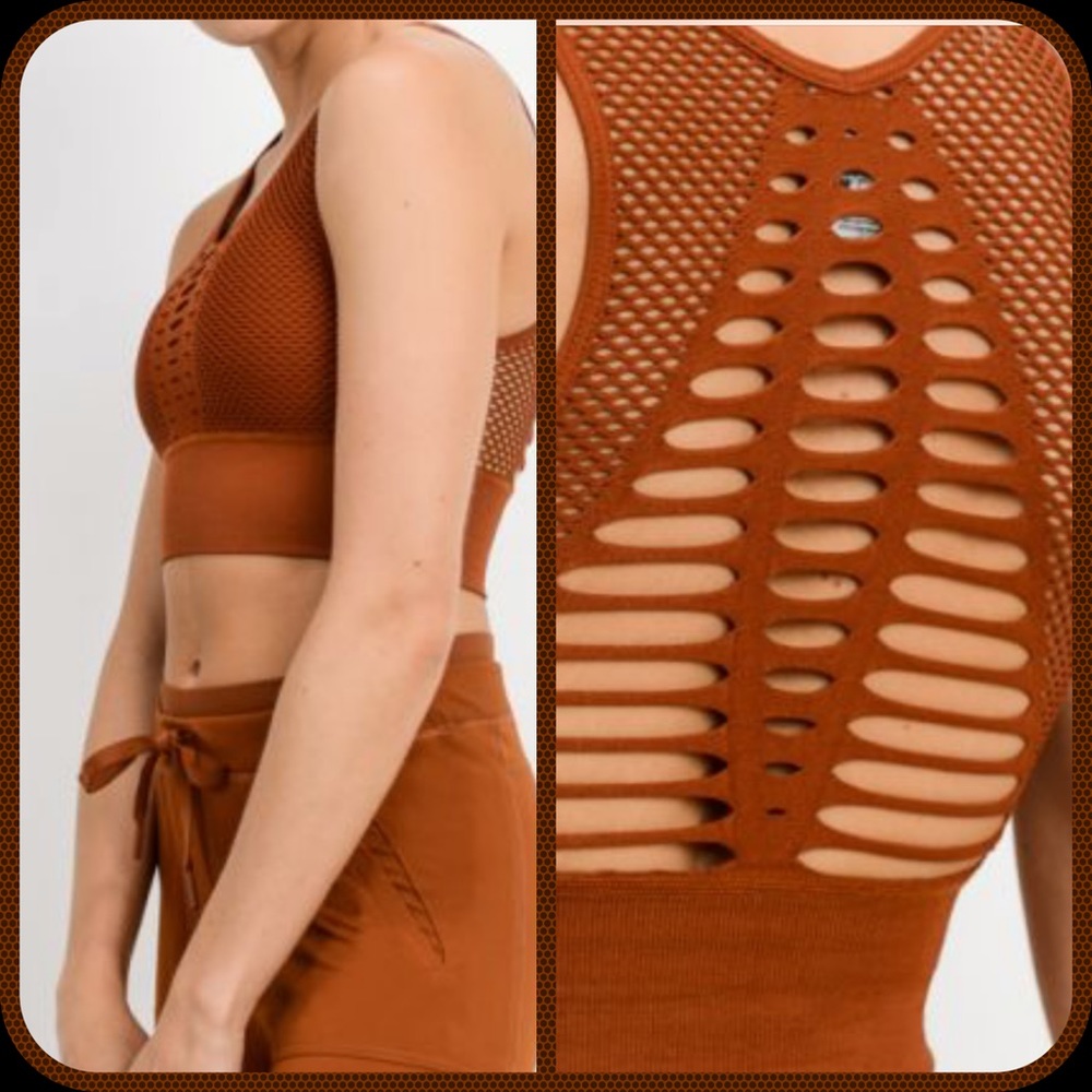 NEW!  LATTICE SPORTS BRA - Picture 3 of 4